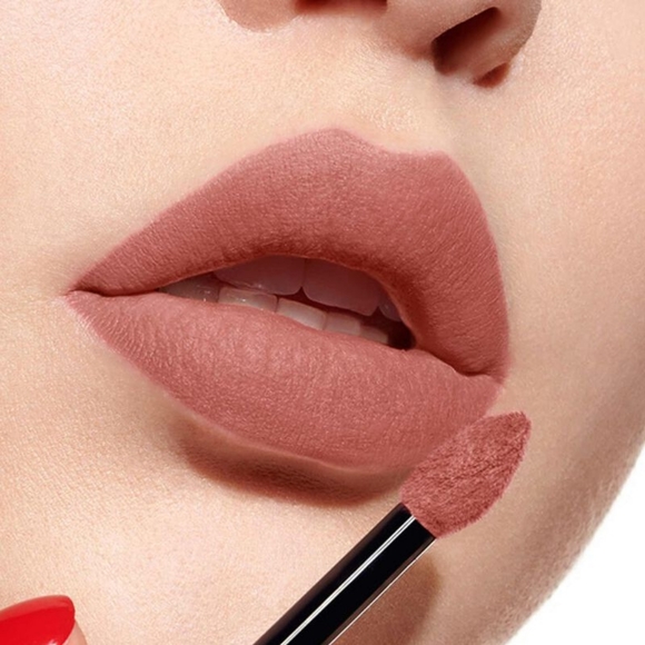 DIOR- ROUGE DIOR FOREVER LIQUID-Transfer-proof liquid lipstick- 100 Forever Nude - Picture 4 of 5